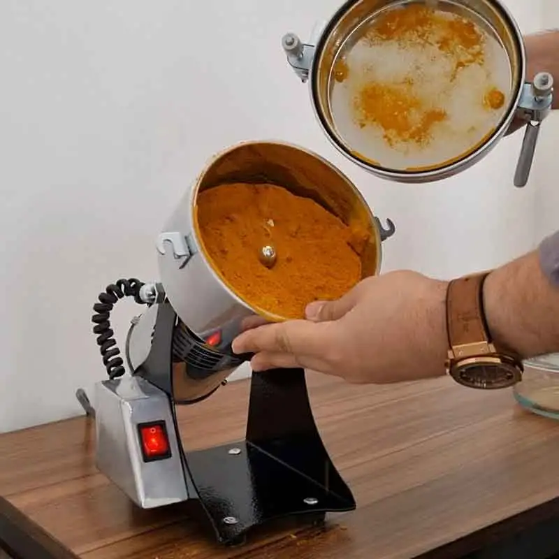Ui-118 small High speed pulverizes turmeric with 6 blade